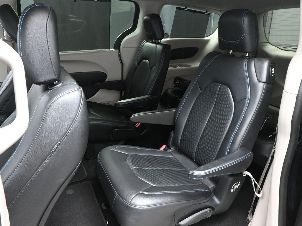 used 2021 Chrysler Pacifica car, priced at $24,000