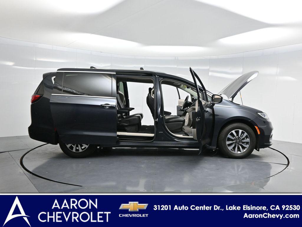 used 2021 Chrysler Pacifica car, priced at $24,000