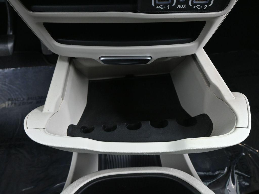 used 2021 Chrysler Pacifica car, priced at $24,000