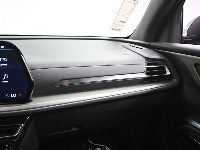 used 2025 Chevrolet Traverse car, priced at $38,076