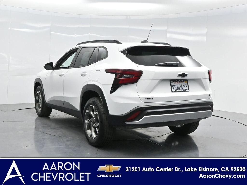 new 2025 Chevrolet Trax car, priced at $26,049
