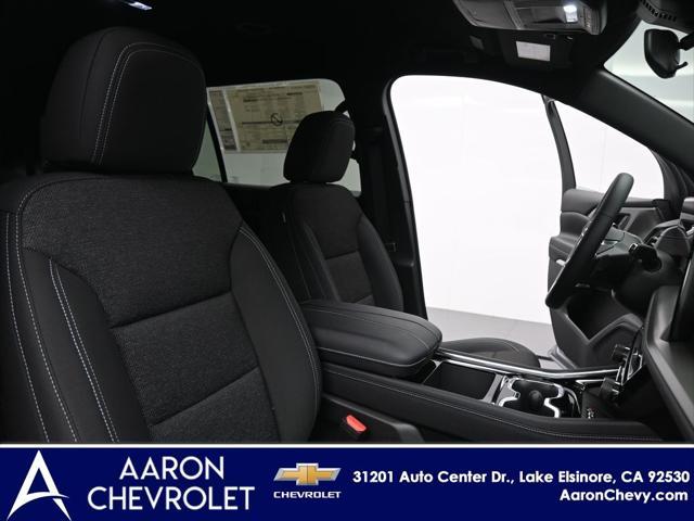 new 2025 Chevrolet Traverse car, priced at $45,195