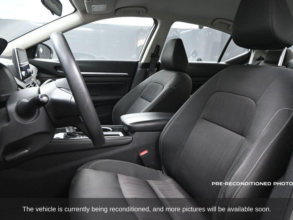 used 2023 Nissan Altima car