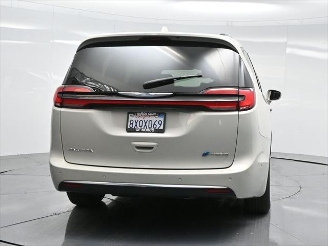 used 2021 Chrysler Pacifica Hybrid car, priced at $30,759