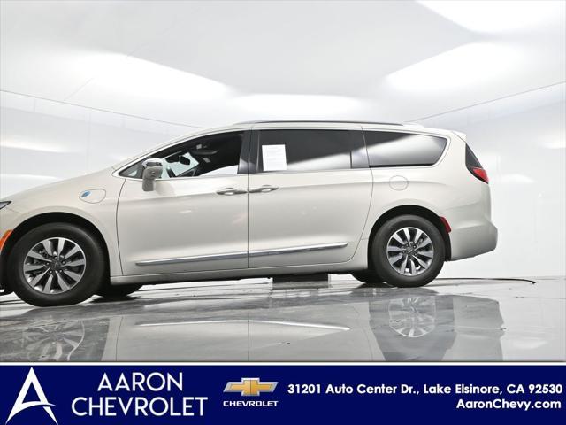 used 2021 Chrysler Pacifica Hybrid car, priced at $28,999