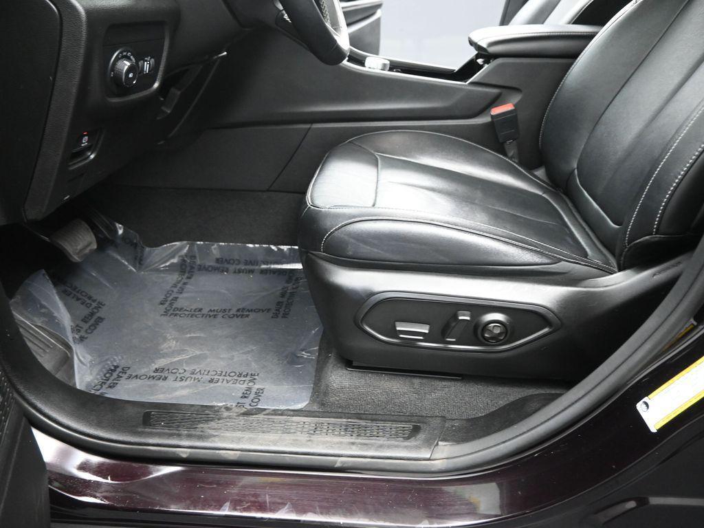 used 2022 Jeep Grand Cherokee L car, priced at $30,024