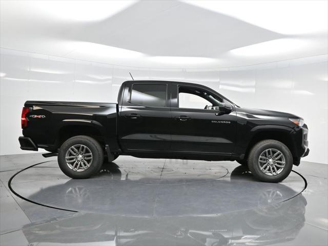 new 2024 Chevrolet Colorado car, priced at $39,200