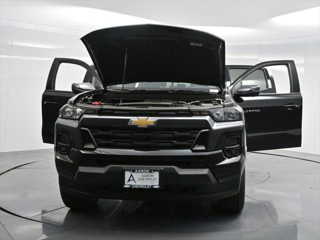 new 2024 Chevrolet Colorado car, priced at $39,200