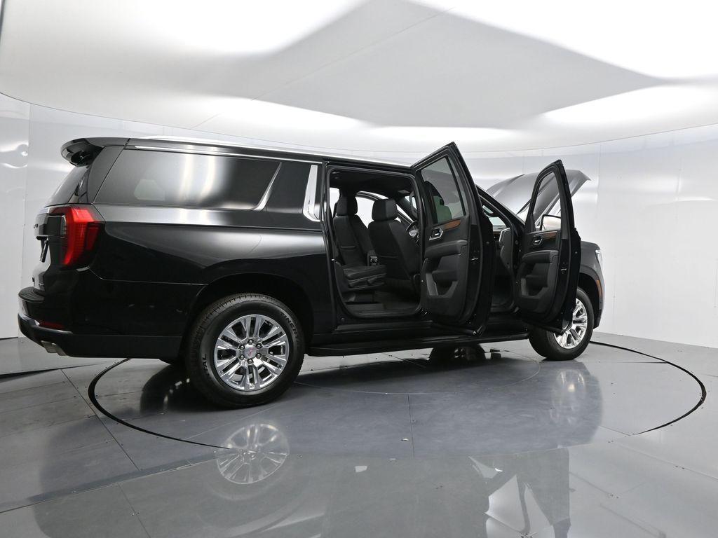 used 2025 GMC Yukon XL car, priced at $82,999