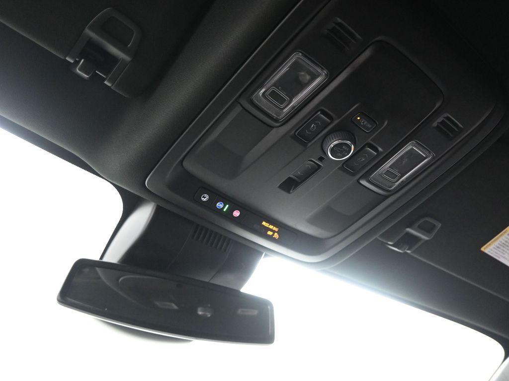 used 2025 GMC Yukon XL car, priced at $82,999