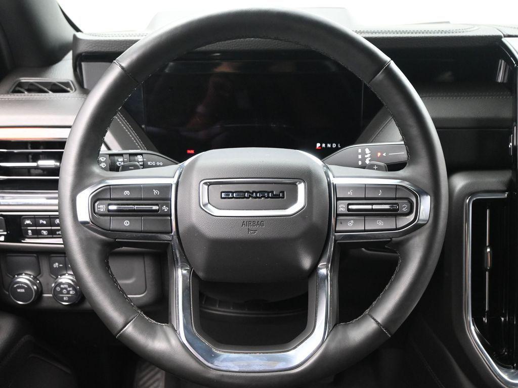 used 2025 GMC Yukon XL car, priced at $82,999