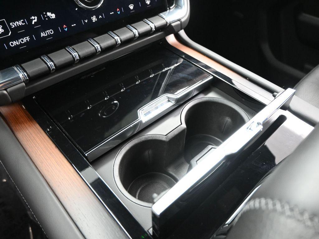 used 2025 GMC Yukon XL car, priced at $82,999