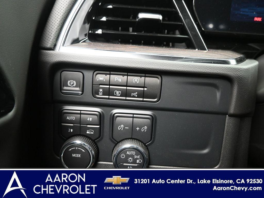 new 2025 Chevrolet Suburban car, priced at $82,595