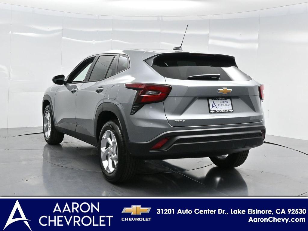 new 2026 Chevrolet Trax car, priced at $25,064