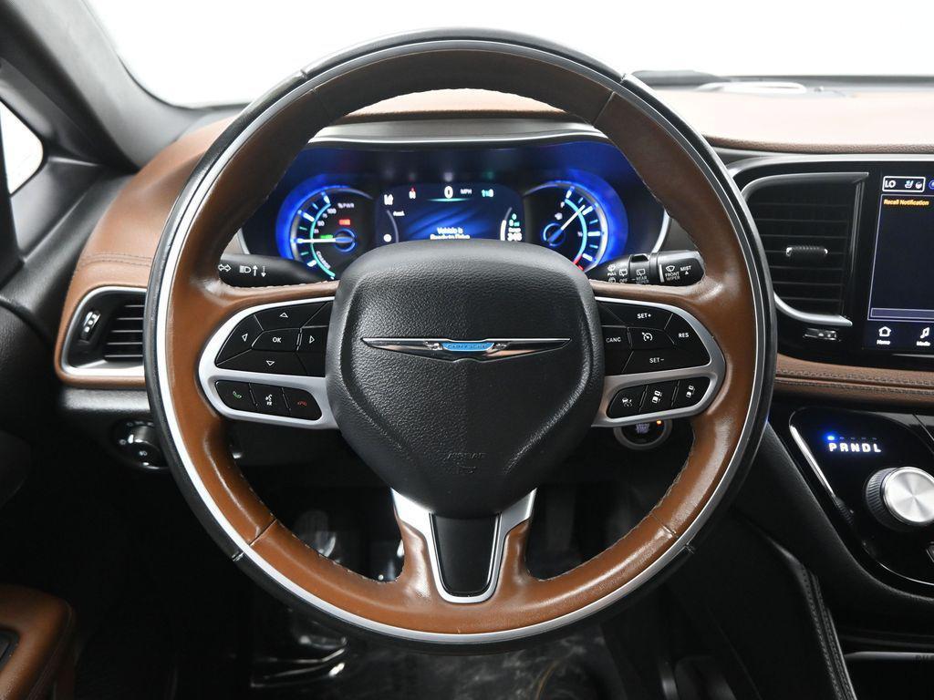 used 2021 Chrysler Pacifica Hybrid car, priced at $29,500