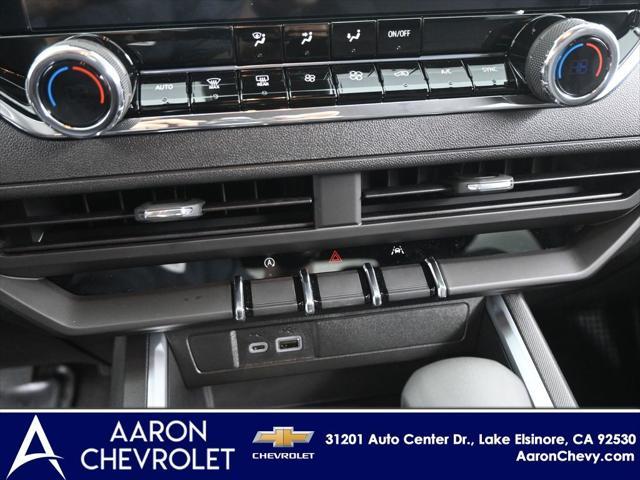new 2025 Chevrolet Colorado car, priced at $43,840