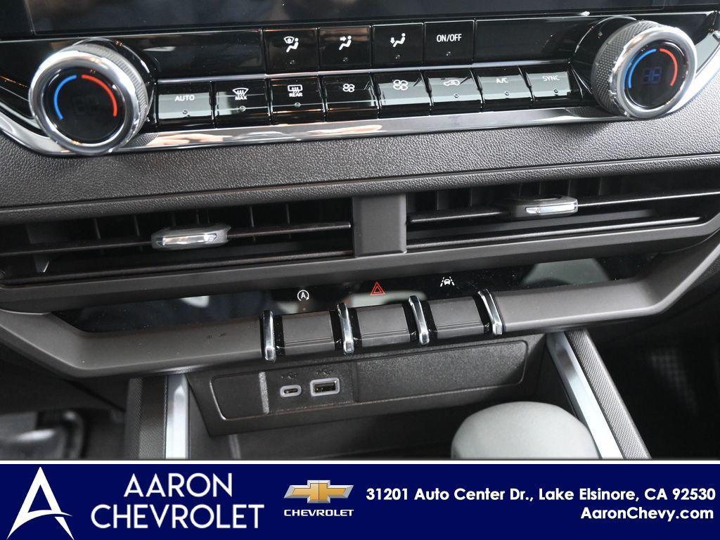 new 2025 Chevrolet Colorado car, priced at $45,203