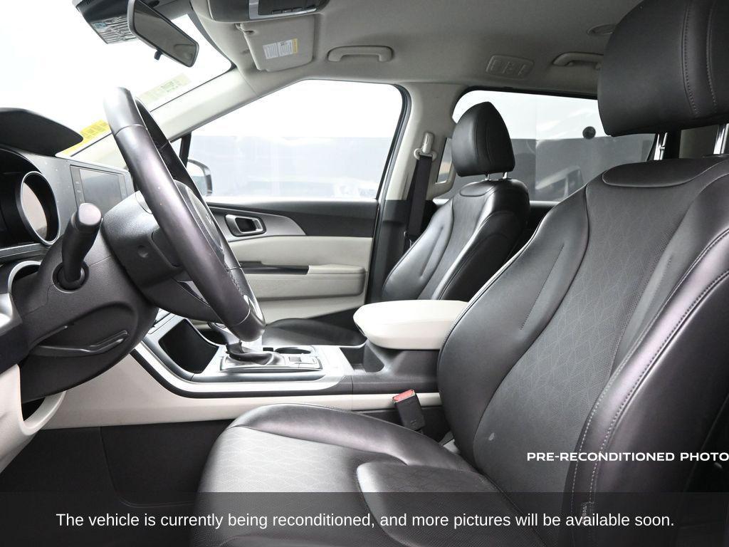 used 2024 Kia Carnival car, priced at $33,500