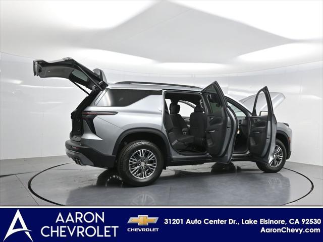 new 2025 Chevrolet Traverse car, priced at $45,195