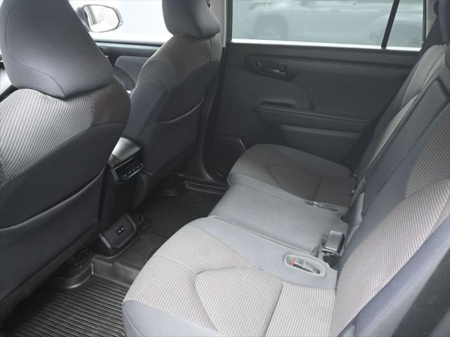 used 2023 Toyota Highlander car, priced at $31,499
