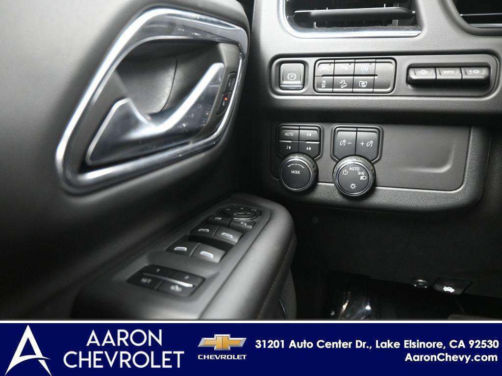 new 2024 Chevrolet Suburban car, priced at $85,760