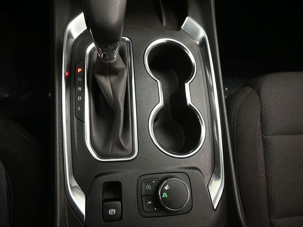 used 2022 Chevrolet Traverse car, priced at $30,236