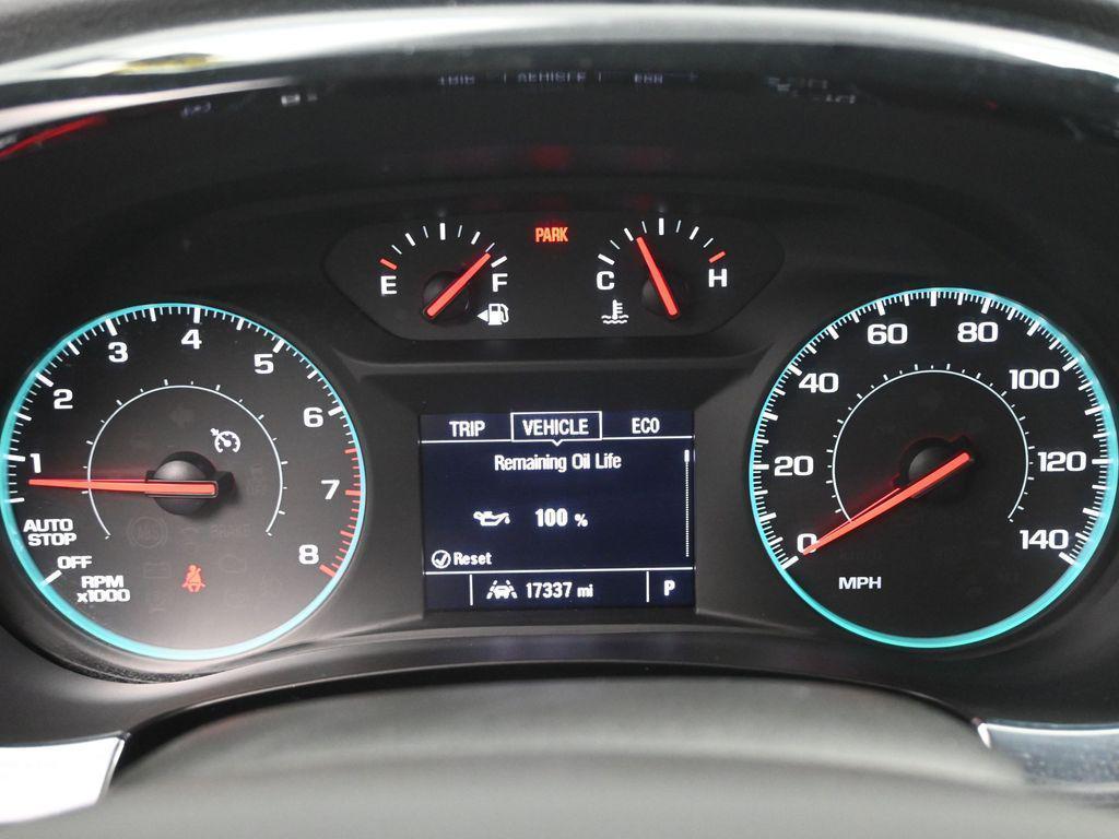 used 2022 Chevrolet Traverse car, priced at $30,236