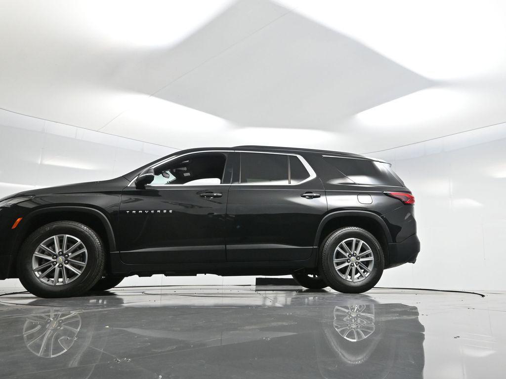 used 2022 Chevrolet Traverse car, priced at $30,236