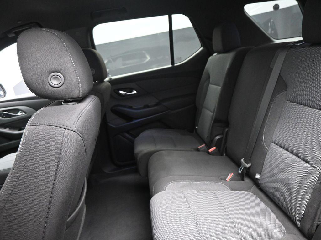 used 2022 Chevrolet Traverse car, priced at $30,236