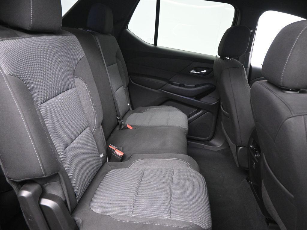 used 2022 Chevrolet Traverse car, priced at $30,236