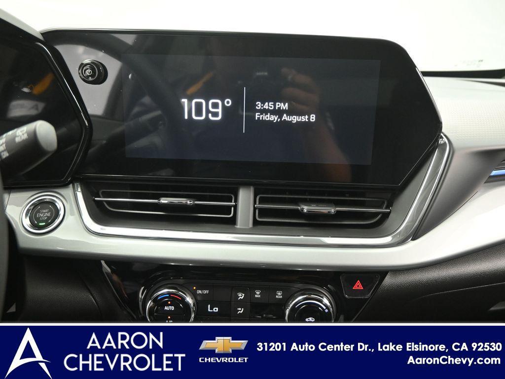 new 2025 Chevrolet Trax car, priced at $26,084