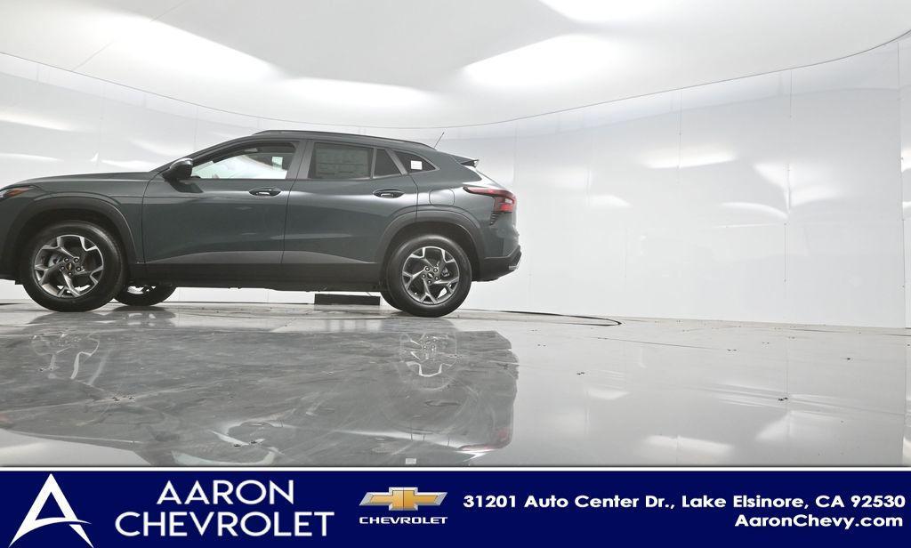 new 2025 Chevrolet Trax car, priced at $26,084