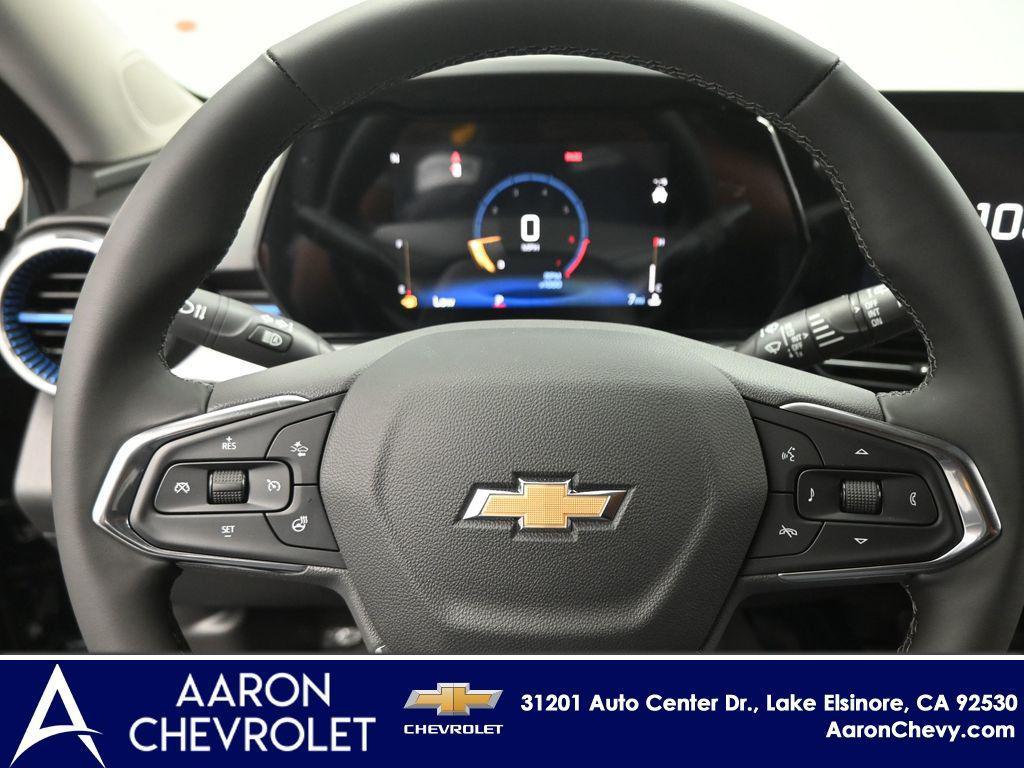 new 2025 Chevrolet Trax car, priced at $26,084