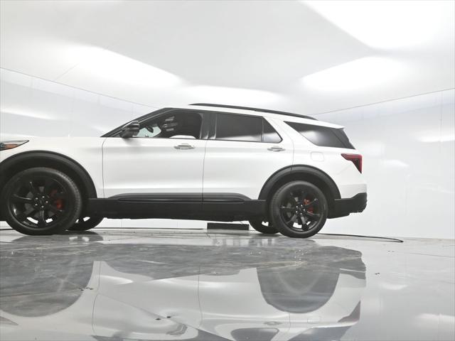 used 2022 Ford Explorer car, priced at $38,334