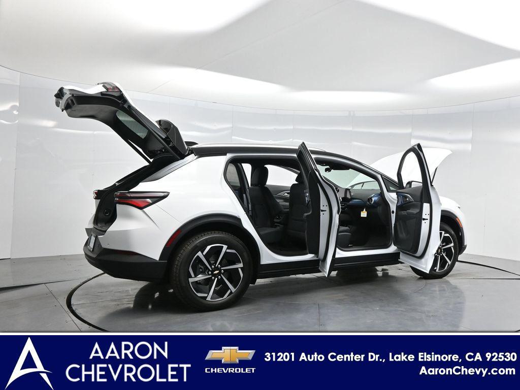 new 2026 Chevrolet Equinox EV car, priced at $43,528