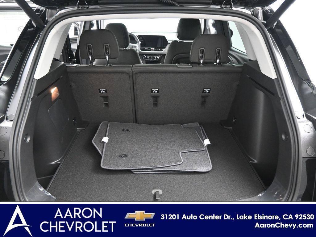 new 2025 Chevrolet TrailBlazer car, priced at $27,620