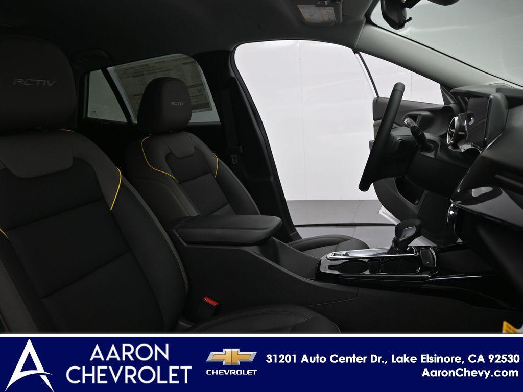 new 2025 Chevrolet Trax car, priced at $26,180