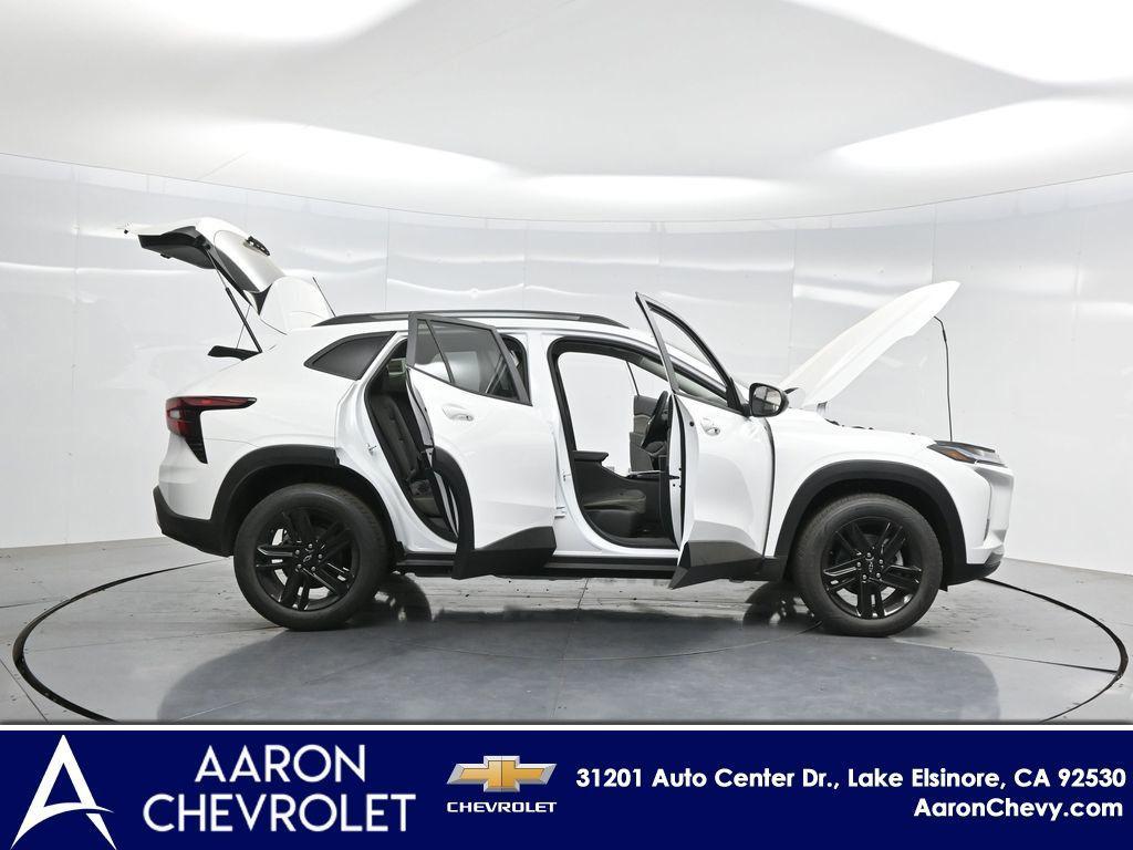 new 2025 Chevrolet Trax car, priced at $26,180
