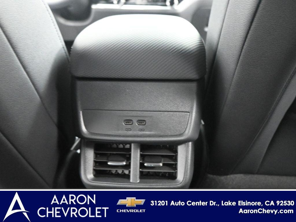new 2026 Chevrolet Equinox car, priced at $35,594