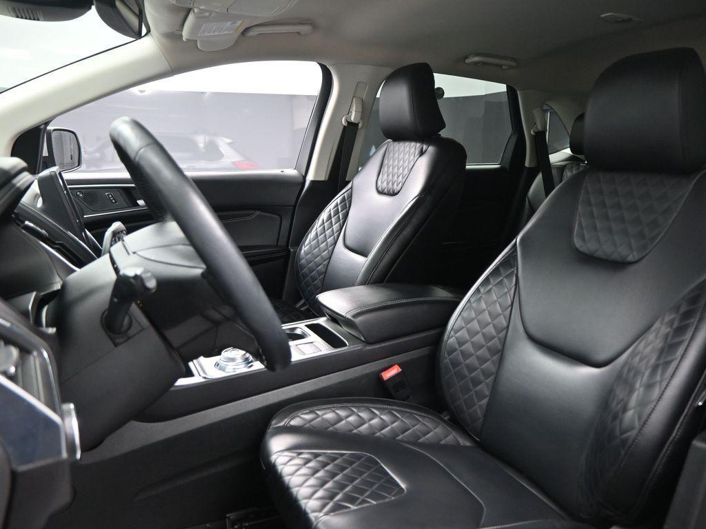 used 2024 Ford Edge car, priced at $26,199