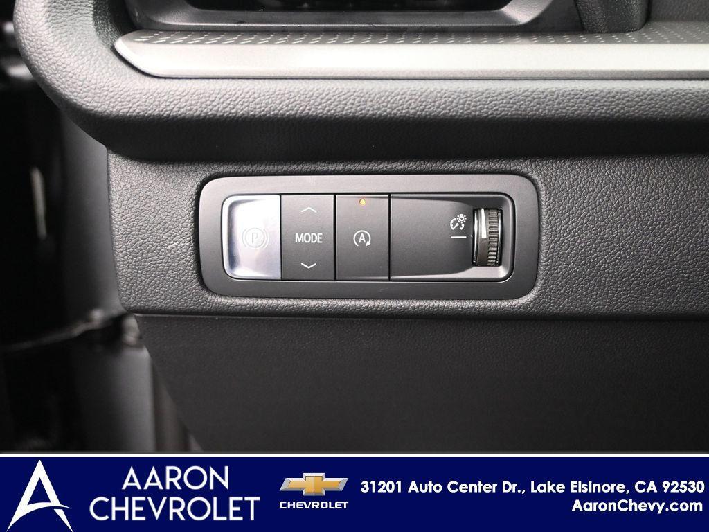 new 2026 Chevrolet Traverse car, priced at $43,605