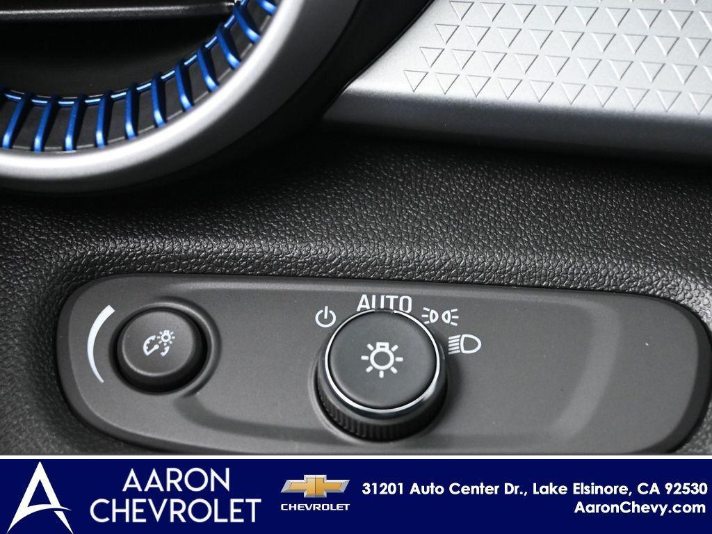 new 2025 Chevrolet Trax car, priced at $22,890