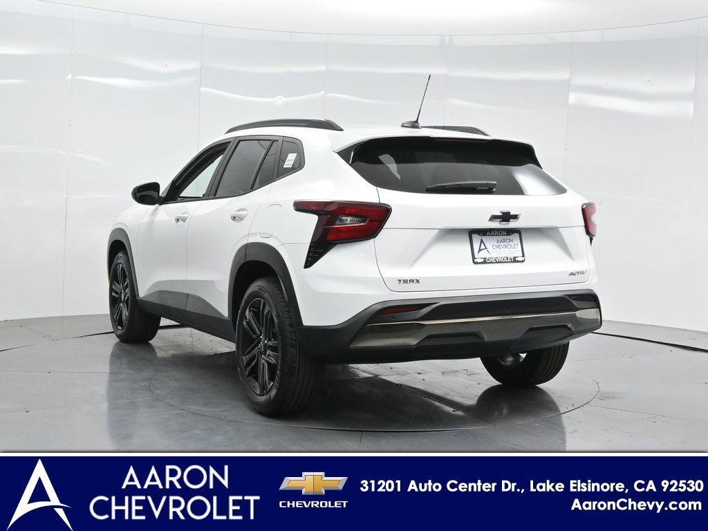 new 2025 Chevrolet Trax car, priced at $26,690
