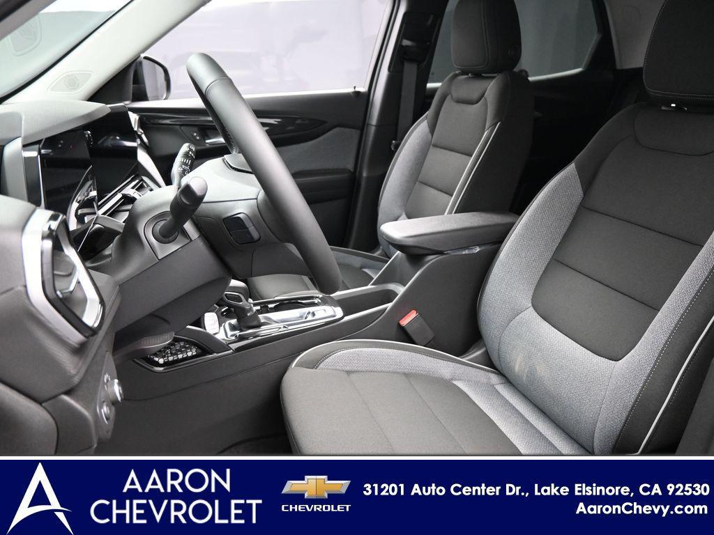 new 2025 Chevrolet TrailBlazer car, priced at $30,599