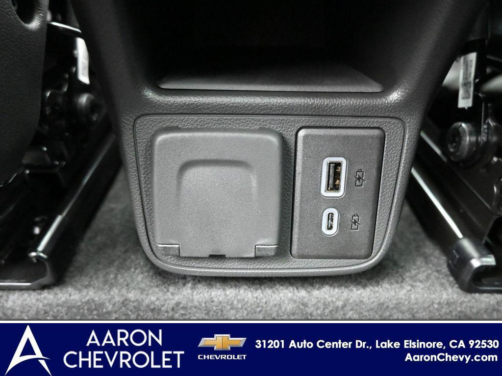 new 2025 Chevrolet TrailBlazer car, priced at $30,599
