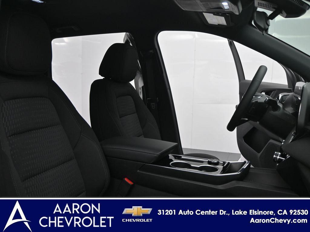 new 2026 Chevrolet Equinox car, priced at $32,254