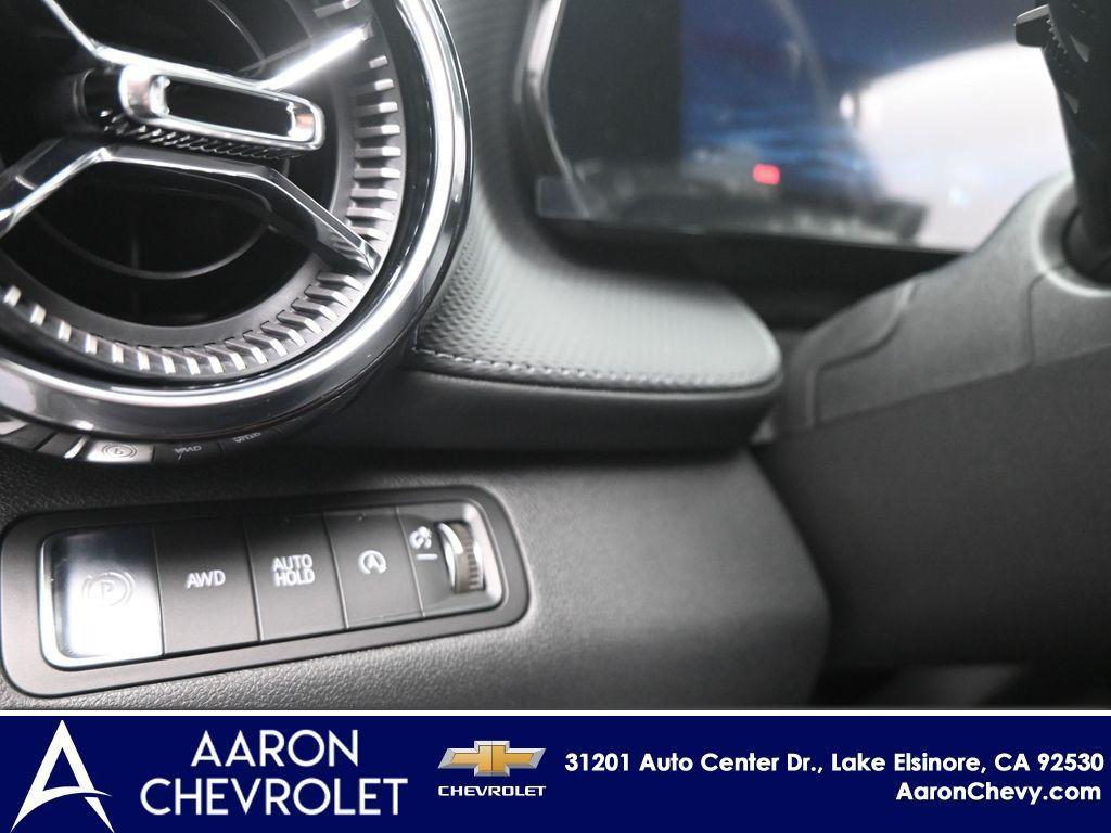 new 2026 Chevrolet Equinox car, priced at $32,254