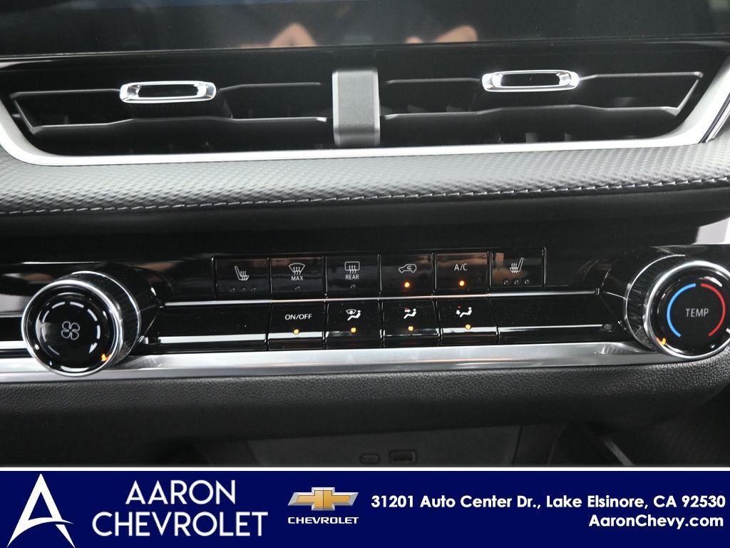 new 2026 Chevrolet Equinox car, priced at $32,254