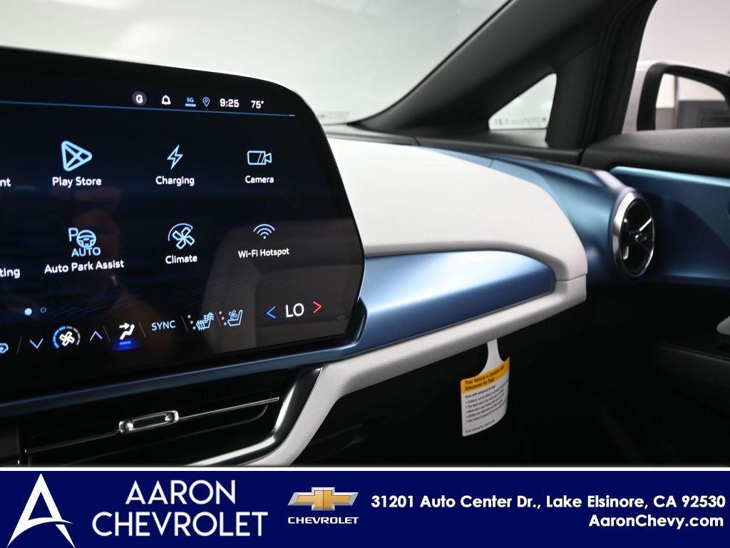 new 2025 Chevrolet Equinox EV car, priced at $44,035