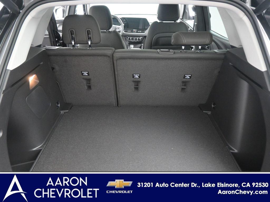 new 2025 Chevrolet TrailBlazer car, priced at $27,620